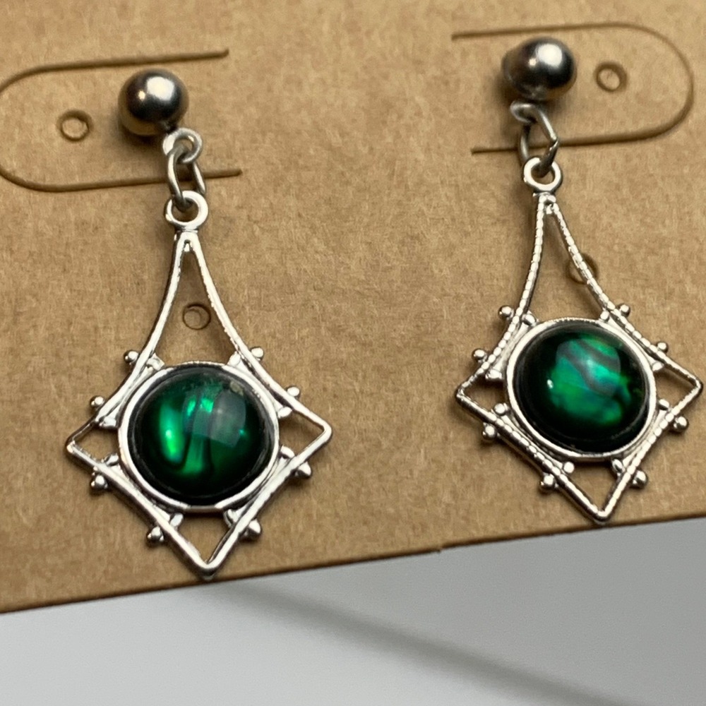 Silvertone Boho Green Glass Drop Earrings Tribal Style Pierced Dangles